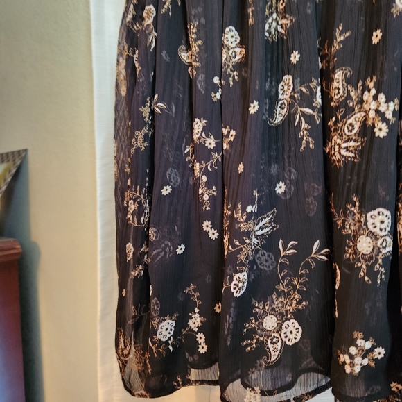 NWOT Lauren Conrad sheer top - Picture 5 of 6